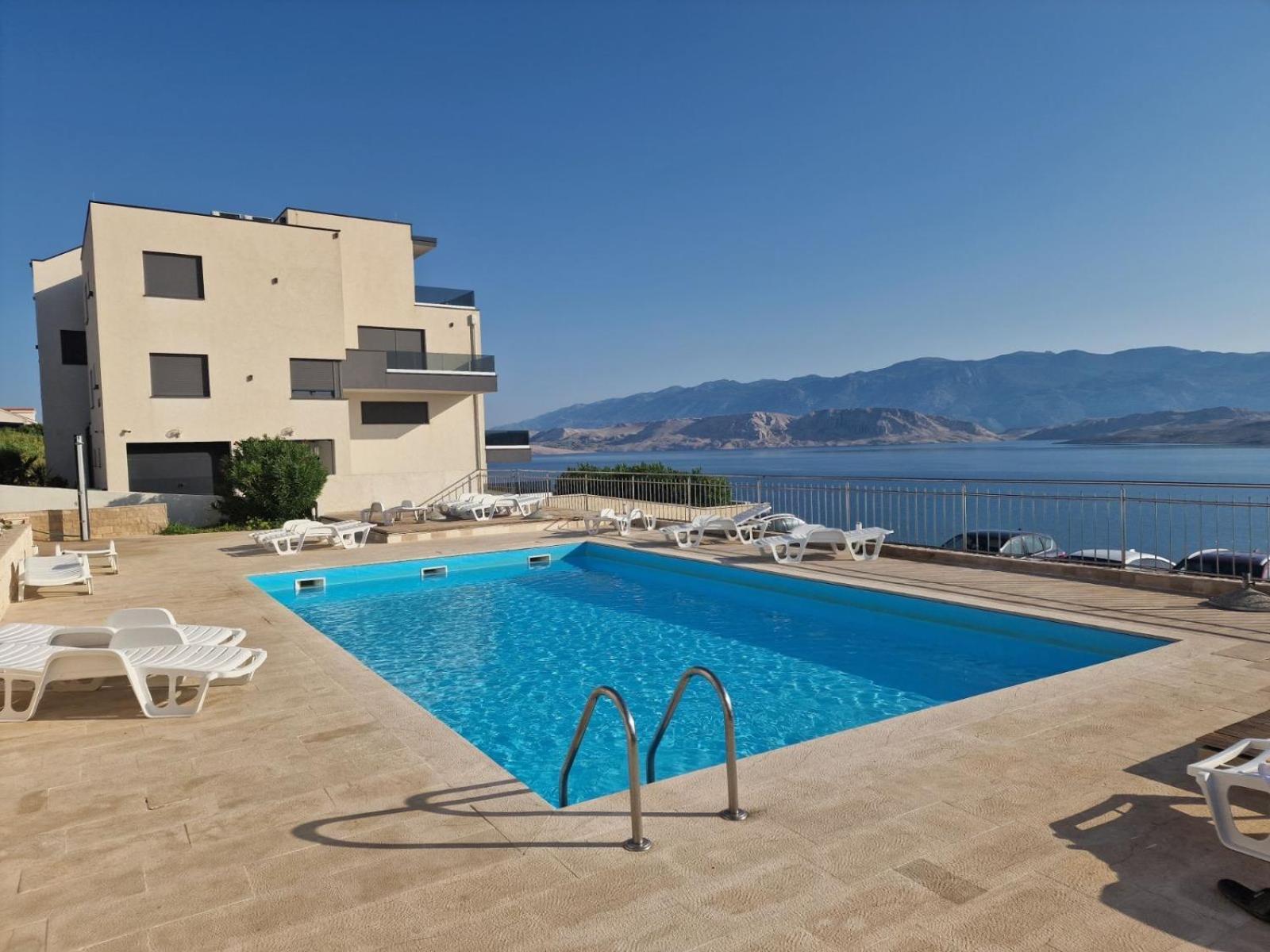Studio Apartma Pag Blue Ocean 1 With Sea View パグ エクステリア 写真